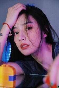 国产在线女主播视频,魅力四溢的虚拟舞台